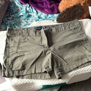 The Limited Size 6 Bermuda Shorts in Army Green.